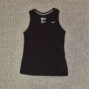 Nike Dri-fit women’s tank size m